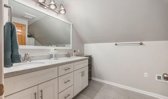 9575 52nd St SE, Alto, MI 49302