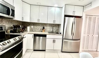 9500 W Bay Harbor Dr 2G, Bay Harbor Islands, FL 33154