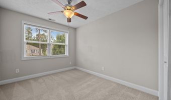 123 Lightwater Dr, Aberdeen, NC 28315