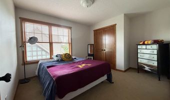 11662 Laketowne Vw, Albertville, MN 55301