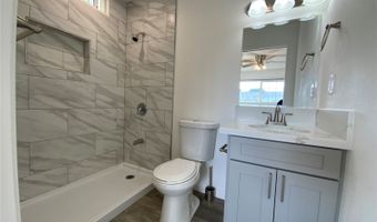 1250 Ulupuni St, Kailua, HI 96734