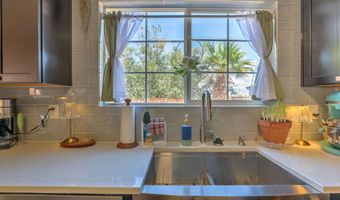 8305 CASA GRIS Ct NW, Albuquerque, NM 87120