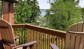 11 Cove Rd, Narragansett, RI 02882