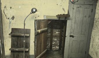 444 E 8th St, Baxter Springs, KS 66713