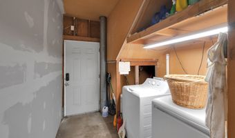 1975 16TH St, Springfield, OR 97477