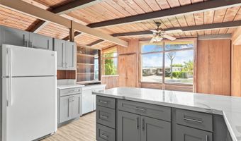2093 Aaniu Loop, Pearl City, HI 96782