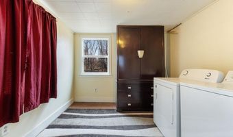 44 Mary Carroll St, Auburn, ME 04210