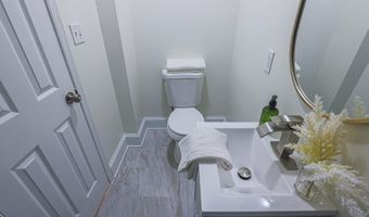 342 E UNIVERSITY Pkwy, Baltimore, MD 21218