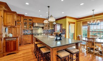 767 East Ave, Bay Head, NJ 08742