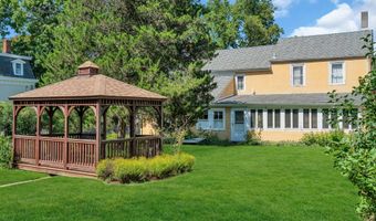 19 High St, Allentown, NJ 08501
