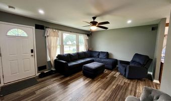 87 Village Dr, Barnegat, NJ 08005