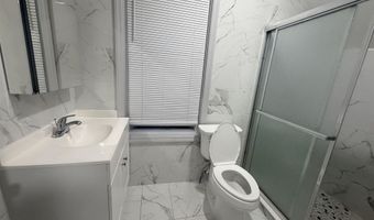 28 E 32ND St 2, Bayonne, NJ 07002