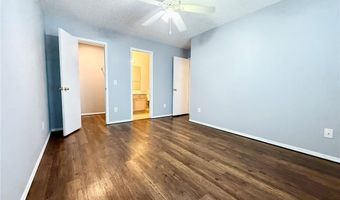 3102 12th St, Bentonville, AR 72712