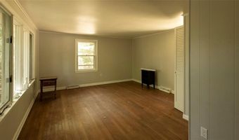 16 Center St, Charlestown, RI 02813