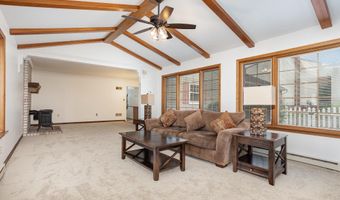 247 MILLER Rd, Akron, PA 17501