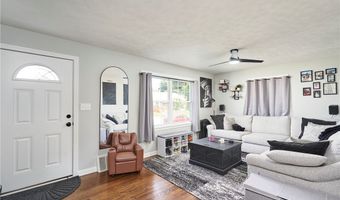 1884 Malasia Rd, Akron, OH 44305