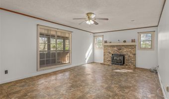 203 Thomas Rd, Athens, LA 71003