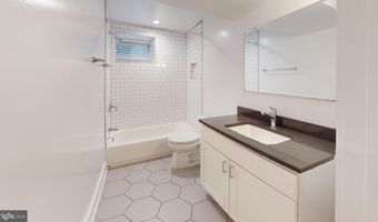 472 RIDGE St NW 3, Washington, DC 20001