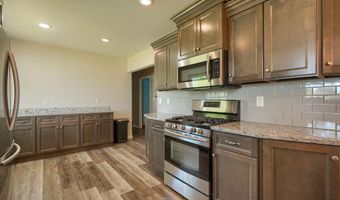 134 Cynthia St, Heath, OH 43056