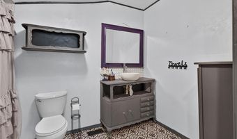 1421 Hendrix St, Altus, AR 72821