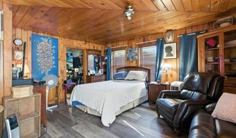1433 N 116 Rd, Bristol, VT 05443