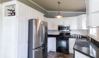 1661 1662 Pageant Park Rd, Barton, VT 05822
