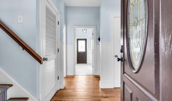 221 Magnolia Dr, Bayville, NJ 08721