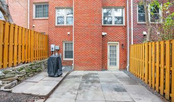 5115 SKYLINE VILLAGE Ct, Alexandria, VA 22302