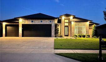 8704 W Flycatcher Pl, Bentonville, AR 72713