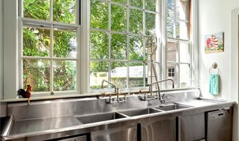 601 Bellevue Ave, Newport, RI 02840