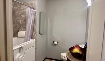 225 N Pringle Ave, Ash Grove, MO 65604