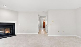 5105 SKYLINE VILLAGE Ct #8, Alexandria, VA 22302