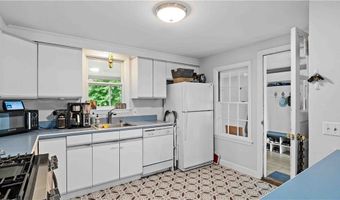 74 Algonquin Rd, East Providence, RI 02916