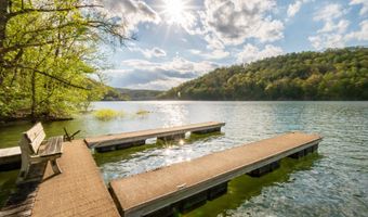 750 LAKE SIDE Rd, Addison, PA 15411