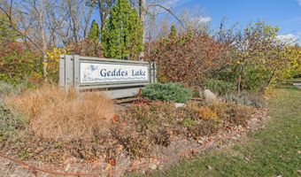 624 Peninsula Ct, Ann Arbor, MI 48105