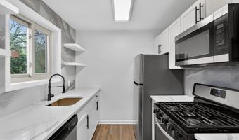 4570 MACARTHUR Blvd NW 208, Washington, DC 20007