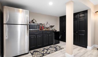 470 Sylvan Ct, North Kingstown, RI 02874