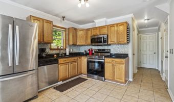 19 Wendy Dr, Alton, NH 03810