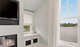 11 Opechee Dr, Barrington, RI 02806