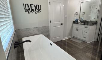26948 S Sardis Rd, Bauxite, AR 72011