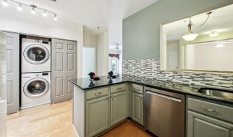 805 COXSWAIN Way #205, Annapolis, MD 21401