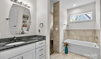 51 Verde Dr, Asheville, NC 28806