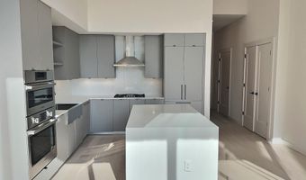 3030 POTOMAC Ave Th6, Arlington, VA 22202