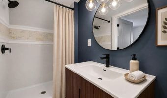 330 Loeffler Ave 330, Columbus, OH 43205