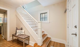 324 Highlake Ave, Ann Arbor, MI 48103