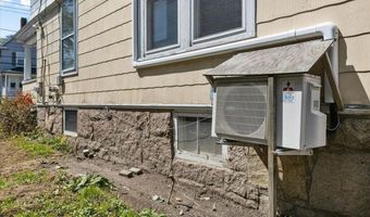 22 Ledgelawn Ave, Bar Harbor, ME 04609