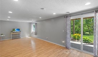 741 Morrison Ave S, Annandale, MN 55302