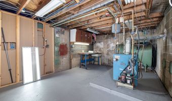 30 Hemlock St, Bristol, CT 06010