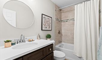 1329 Westbrooke Terrace Dr, Ballwin, MO 63021