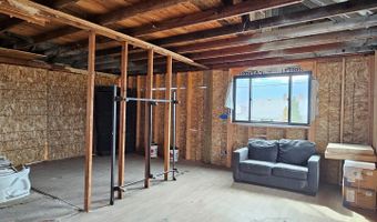 204 N WALNUT St, Bingen, WA 98605